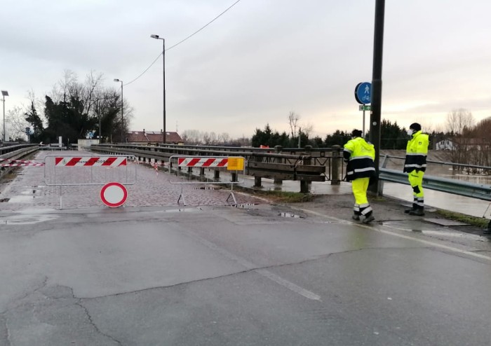 Modena, piena dei fiumi: restano chiusi Ponte Uccellino e Ponte Alto