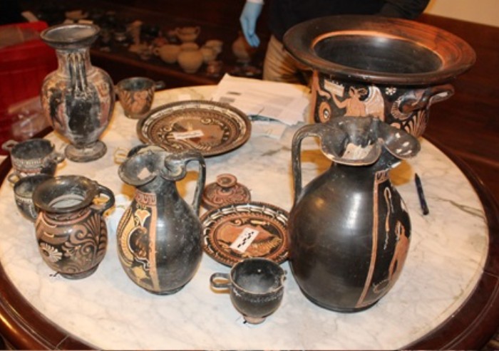 Modena, recuperati beni archeologici per 100mila euro