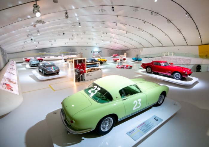 'Ferrari Forever': le grandi classiche in mostra a Modena