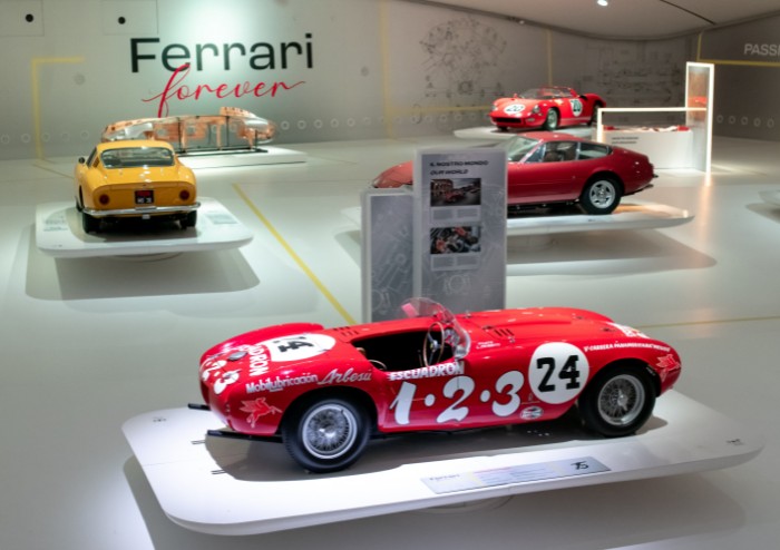 'Ferrari Forever': le grandi classiche in mostra a Modena
