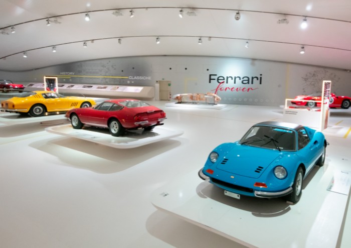 'Ferrari Forever': le grandi classiche in mostra a Modena