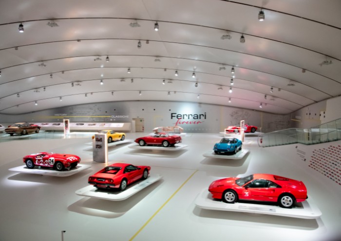 'Ferrari Forever': le grandi classiche in mostra a Modena