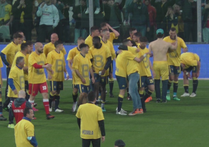 Il Braglia esplode di gioia, il Modena è in serie B