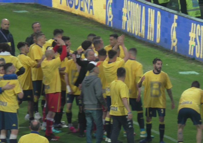 Il Braglia esplode di gioia, il Modena è in serie B