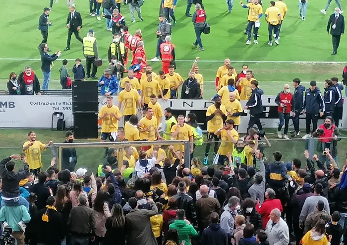 Il Braglia esplode di gioia, il Modena è in serie B