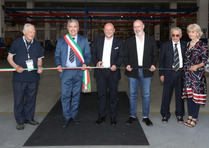 L'ex vescovo di Carpi Cavina inaugura stabilimento Torex di Marchesini