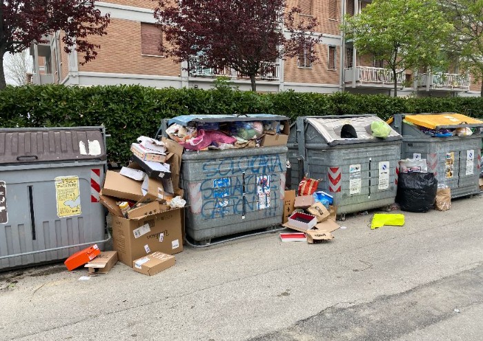Modena, città immobile, rassegnata e sporca: una deprimente cartolina
