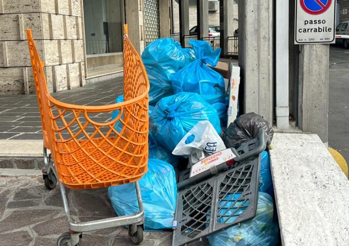 Modena, gestione rifiuti Hera: la situazione ormai è indegna