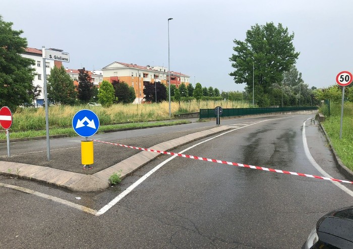 Modena, sottopasso allagato: chiuso stradello San Giuliano