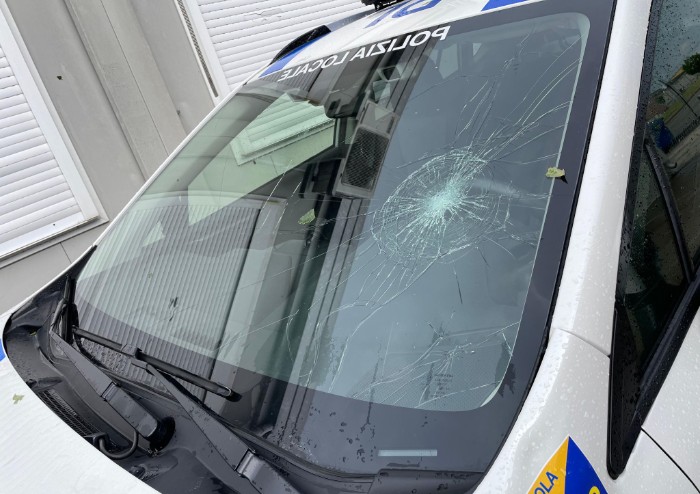 Violenta grandinata nel modenese: centinaia di auto distrutte da Finale a Formigine