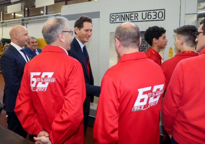 I 60 anni di istituto Ferrari festeggiati con John Elkann: 'Qui il nostro punto di partenza'