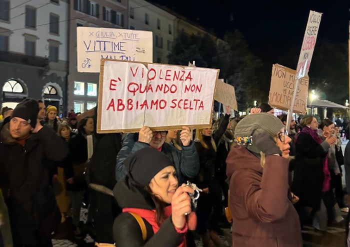 Stop violenza contro le donne, in migliaia in piazza a Modena