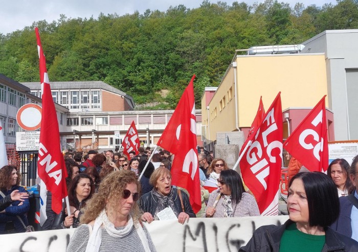 Pavullo, istituto Cavazzi: sciopero e corteo per le vie del centro
