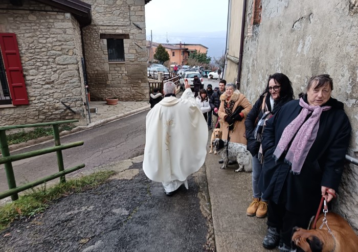 Sant'Antonio: la benedizione degli animali a Gaiato di Pavullo domenica