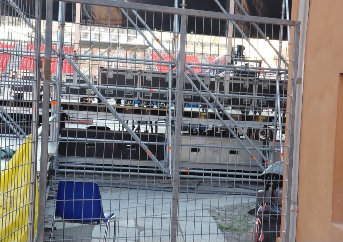 Modena, piazza Roma blindata per Jazz Open: attività commerciali in difficoltà