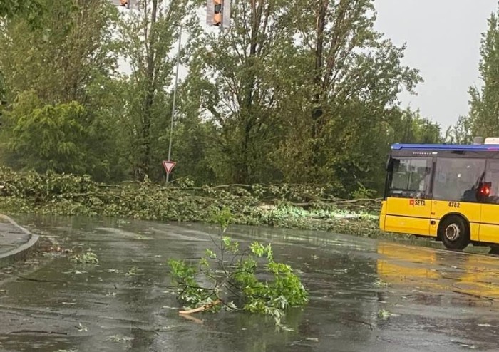 Violento temporale colpisce la provincia: danni e disagi ma nessun ferito