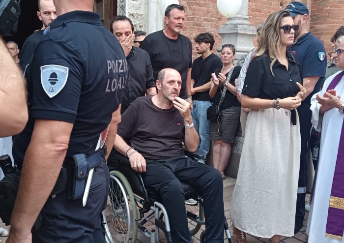 Modena e Nonantola si fermano per ricordare Monica Esposito