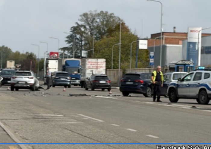 Modena, violento incidente in via Nonantolana. Ancora uno schianto all'incrocio con via Cuba: quando si interverrà?